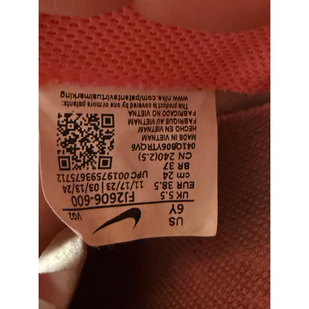 Nike JR Phantom GX IIClub IC Sunset Pulse/Black FJ2606-600 Sz 6Y Women’s 7.5 - Picture 8 of 8